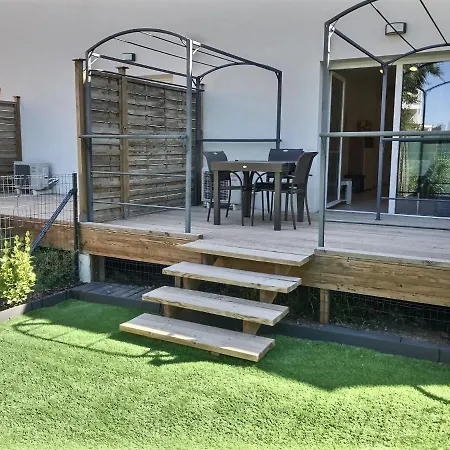 Pavillon Dansune Avec Piscine *